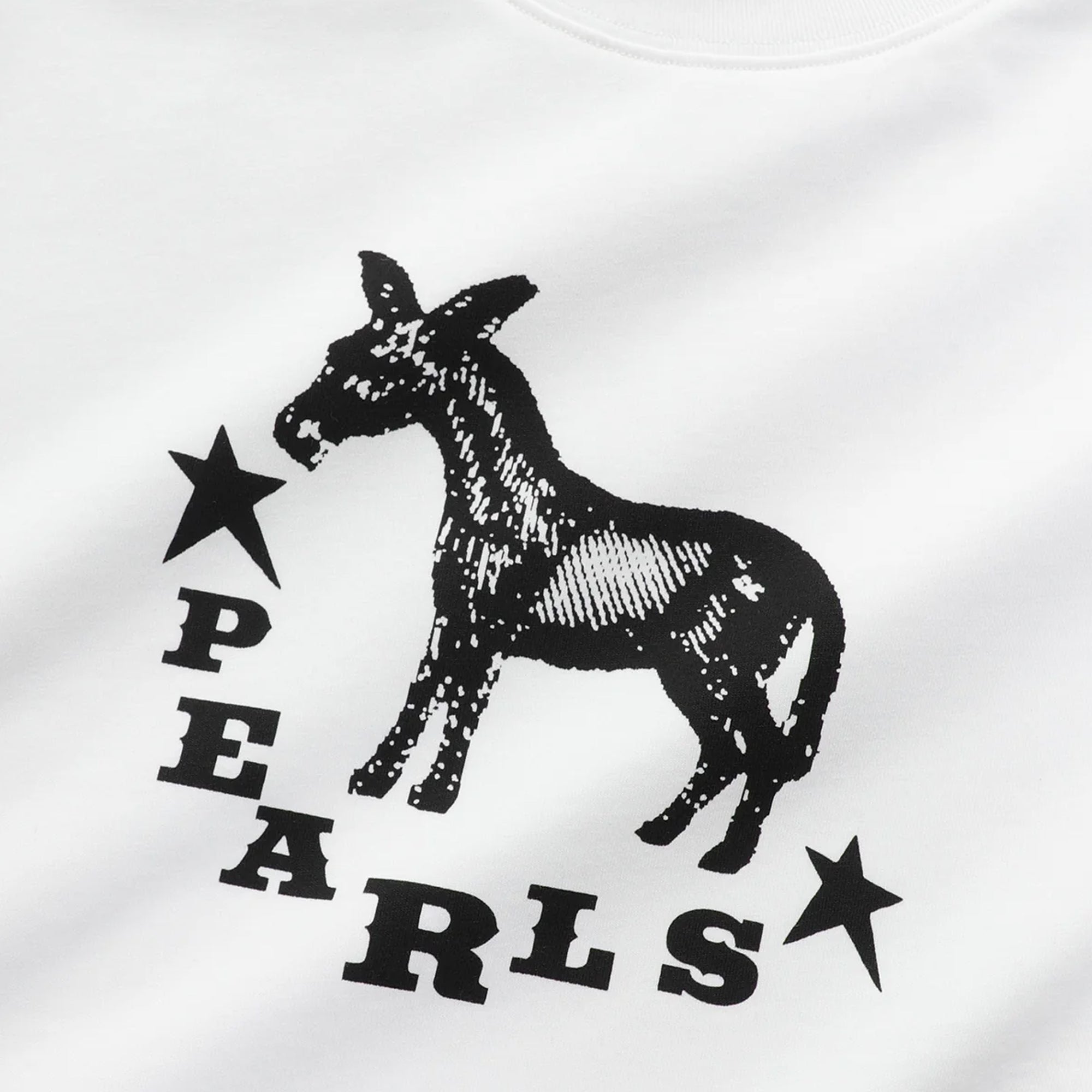 0012_pearls-donkey-white1_webp.jpg