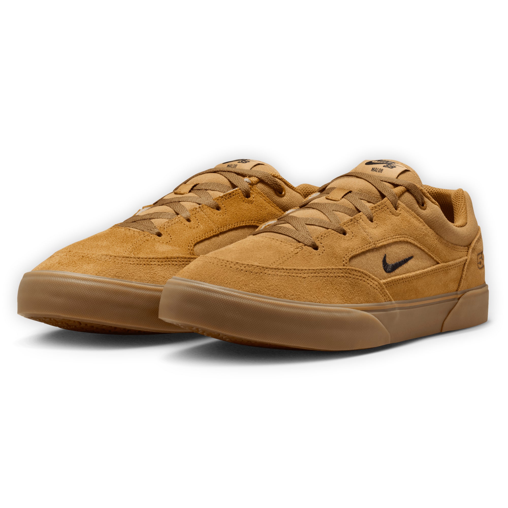 nikes_0001_WBG.jpg