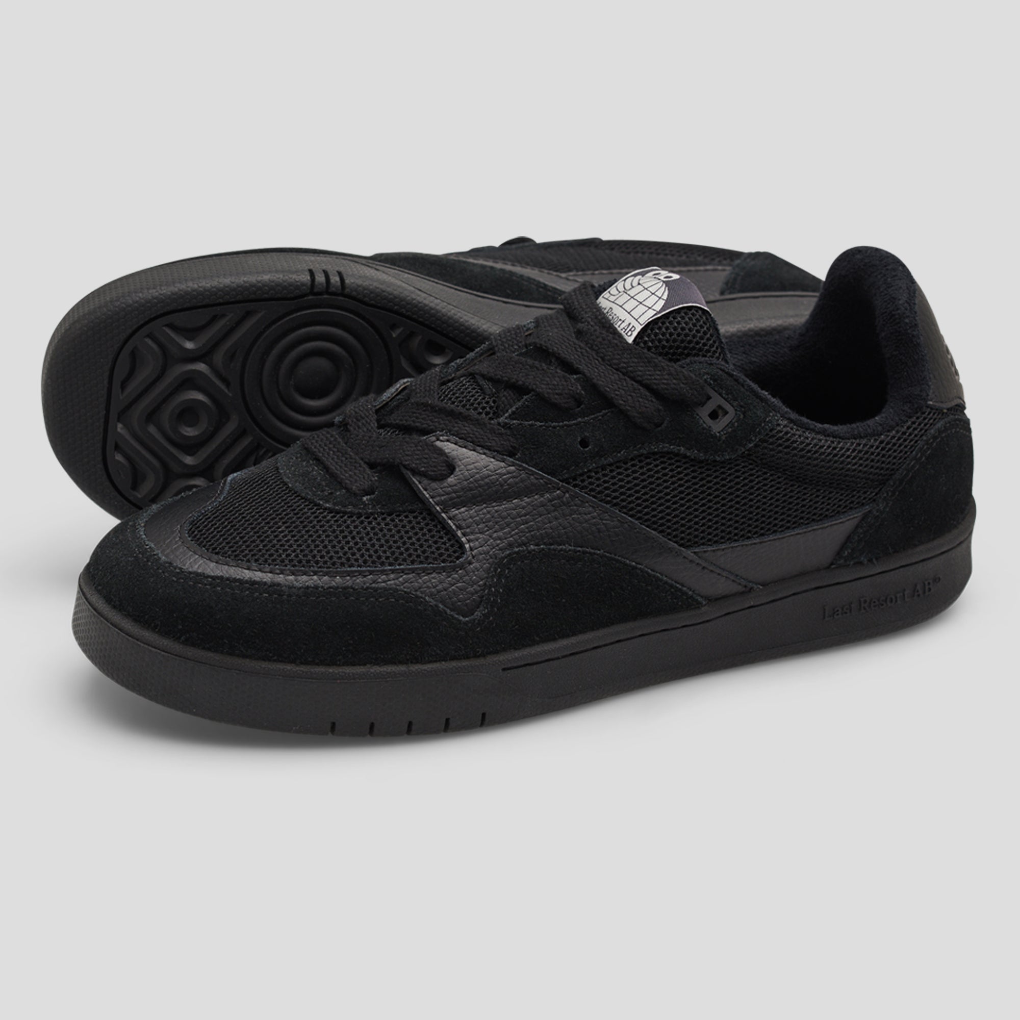 0000s_0005_Last-Resort-AB-Drop-18-CM002-Black-Black-02_png.jpg