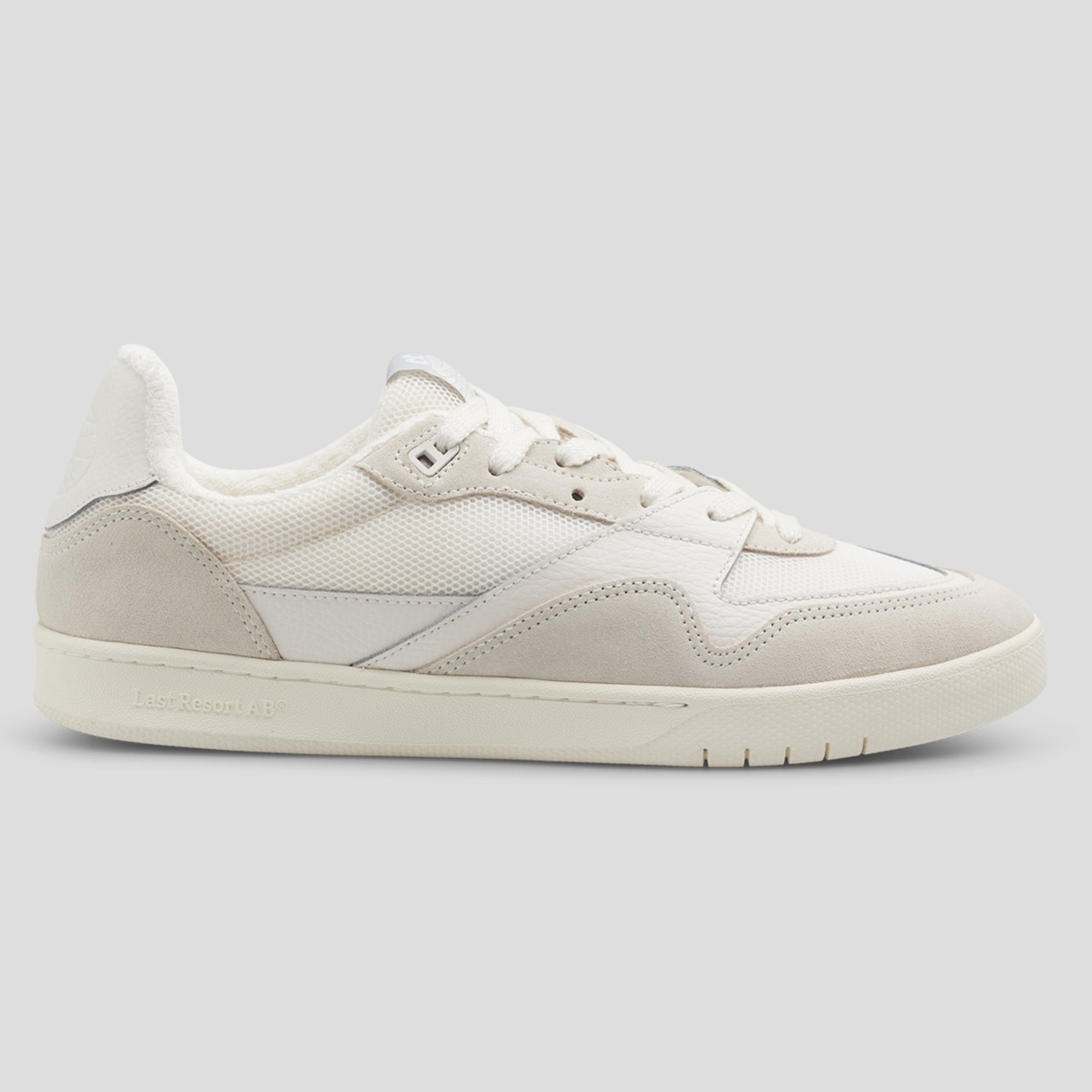 0000s_0008_Last-Resort-AB-Drop-18-CM002-Lo-Suede-Leather-Mesh-White-White-01_png.jpg