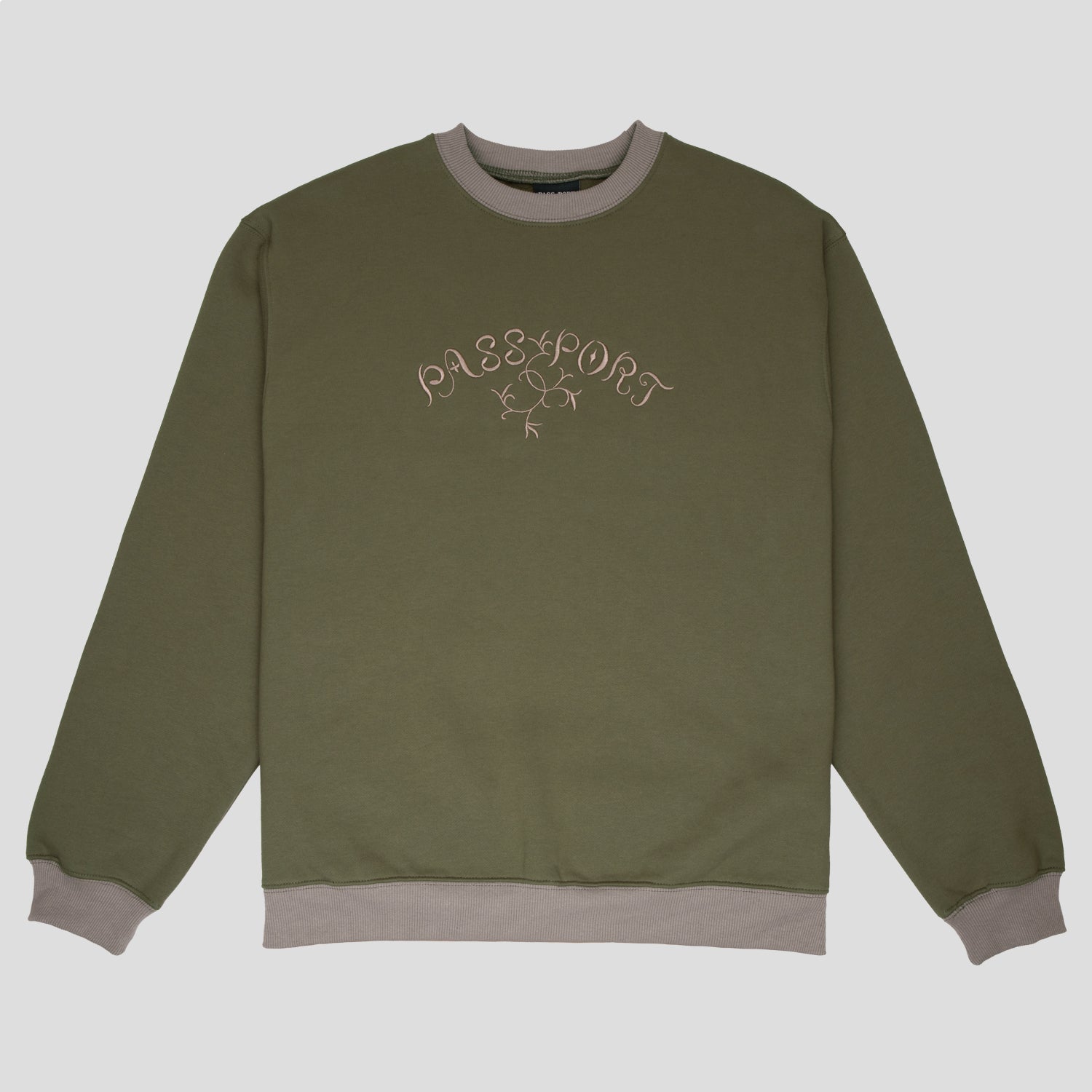 0000s_0278_ARTHURSWEATEROLIVE.jpg
