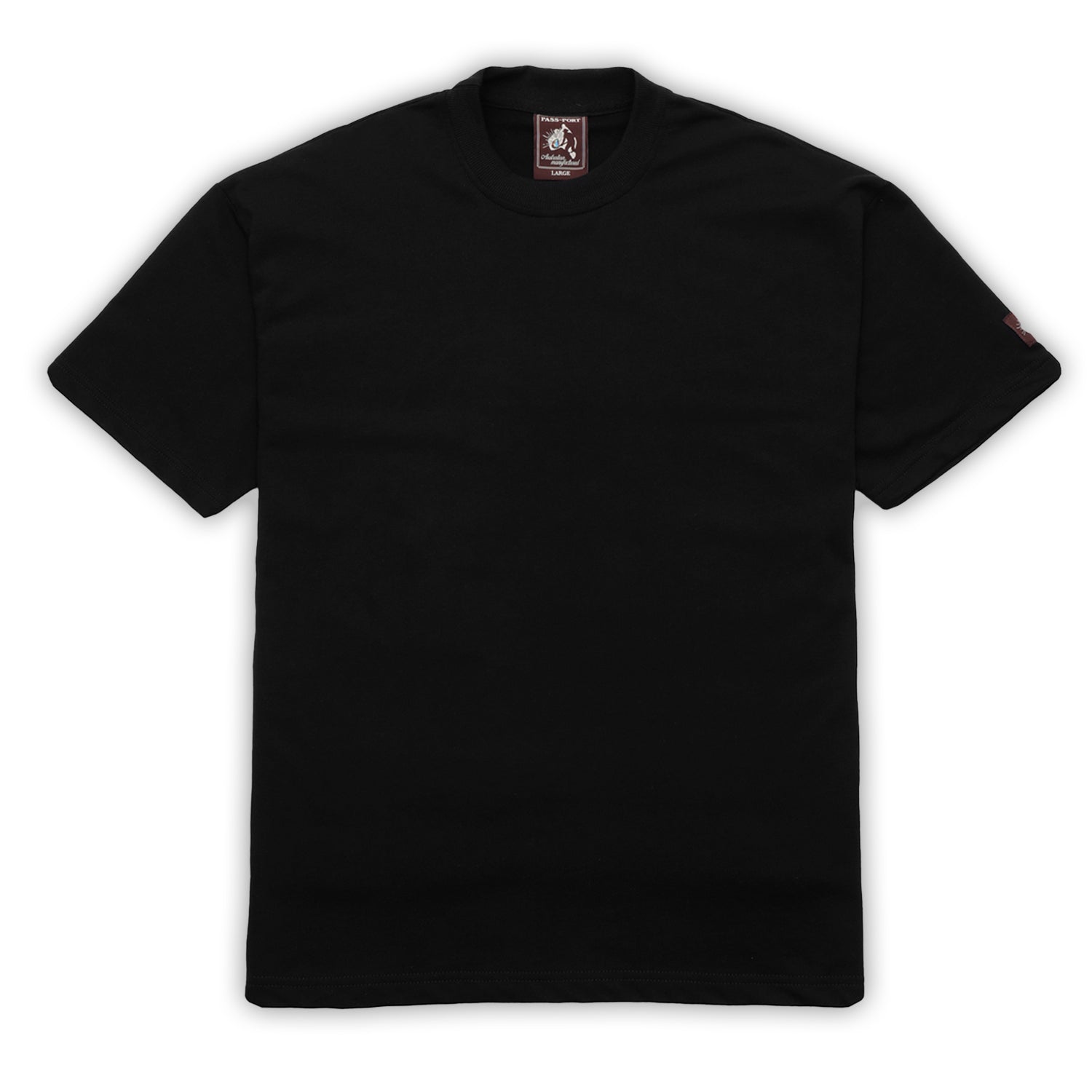 0004_BLACK_TEE_MAIN_dd611827-1f7d-45c6-bd34-f3521a6ebdd9.jpg