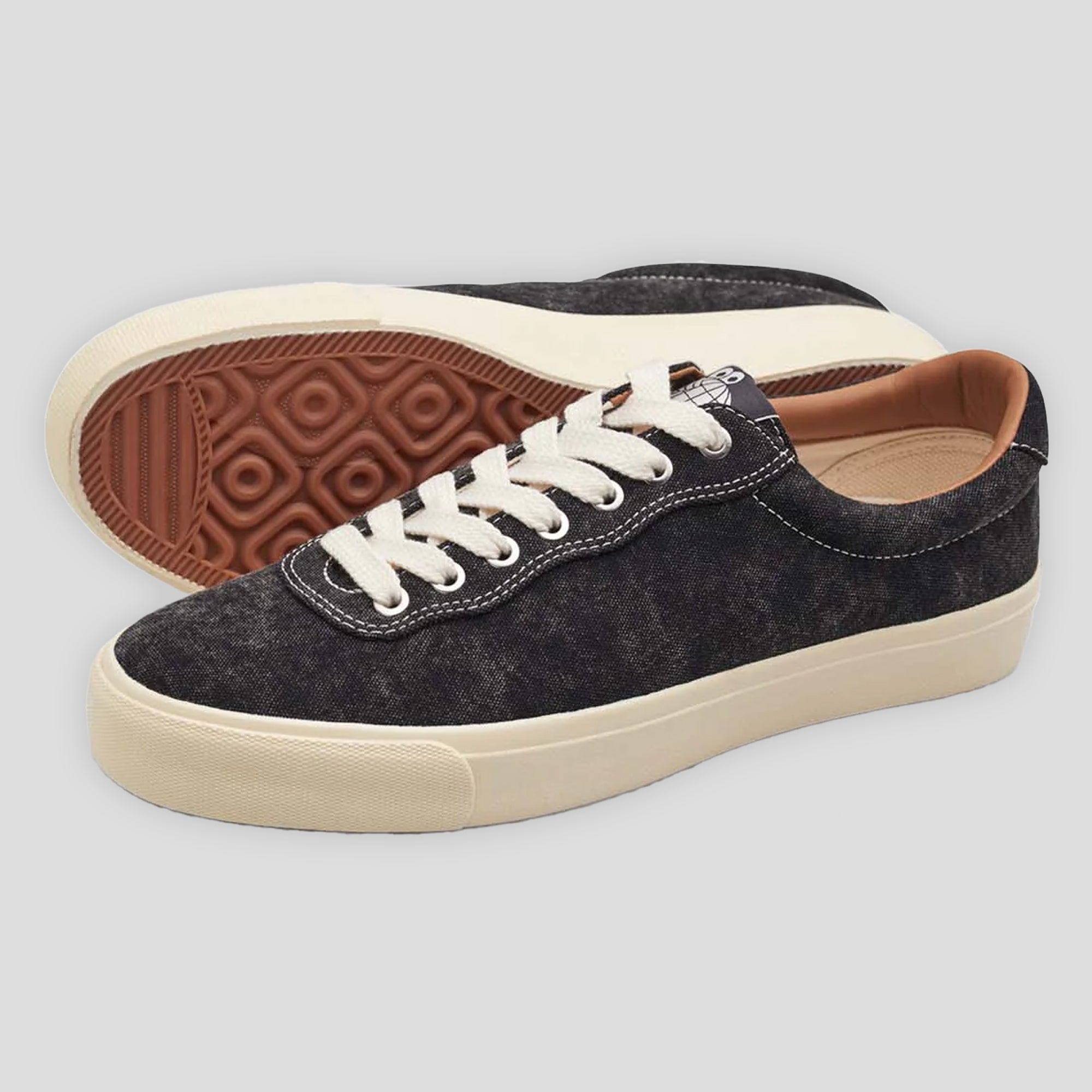 0012_Last-Resort-AB-Drop-19-VM001-Lo-Suede-Washed-Black-White-02_webp.jpg