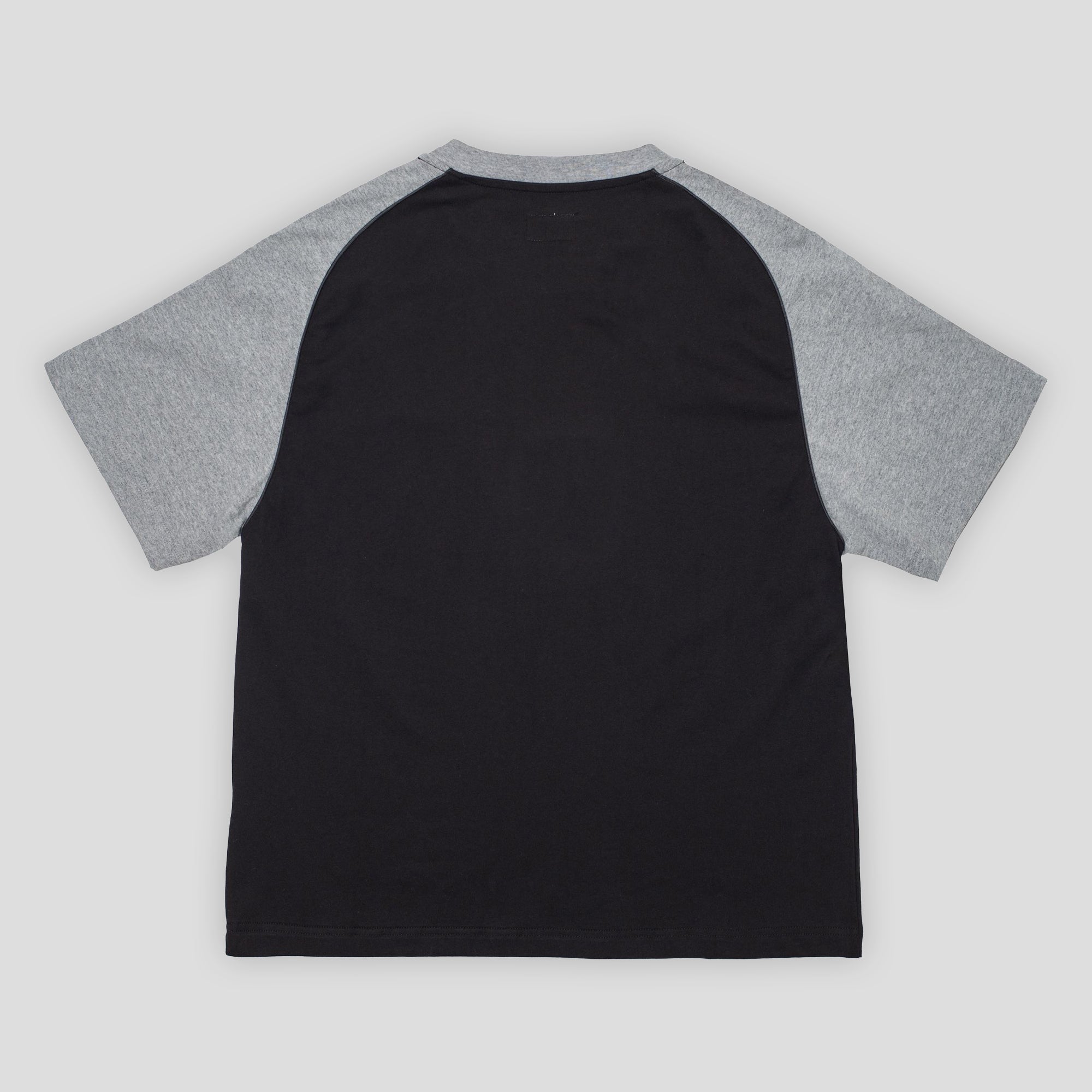 【超おすすめデザイン】PASS~PORT Fighter Logo T-shirt Pass~Port T-Shirts | Pass~Port USA