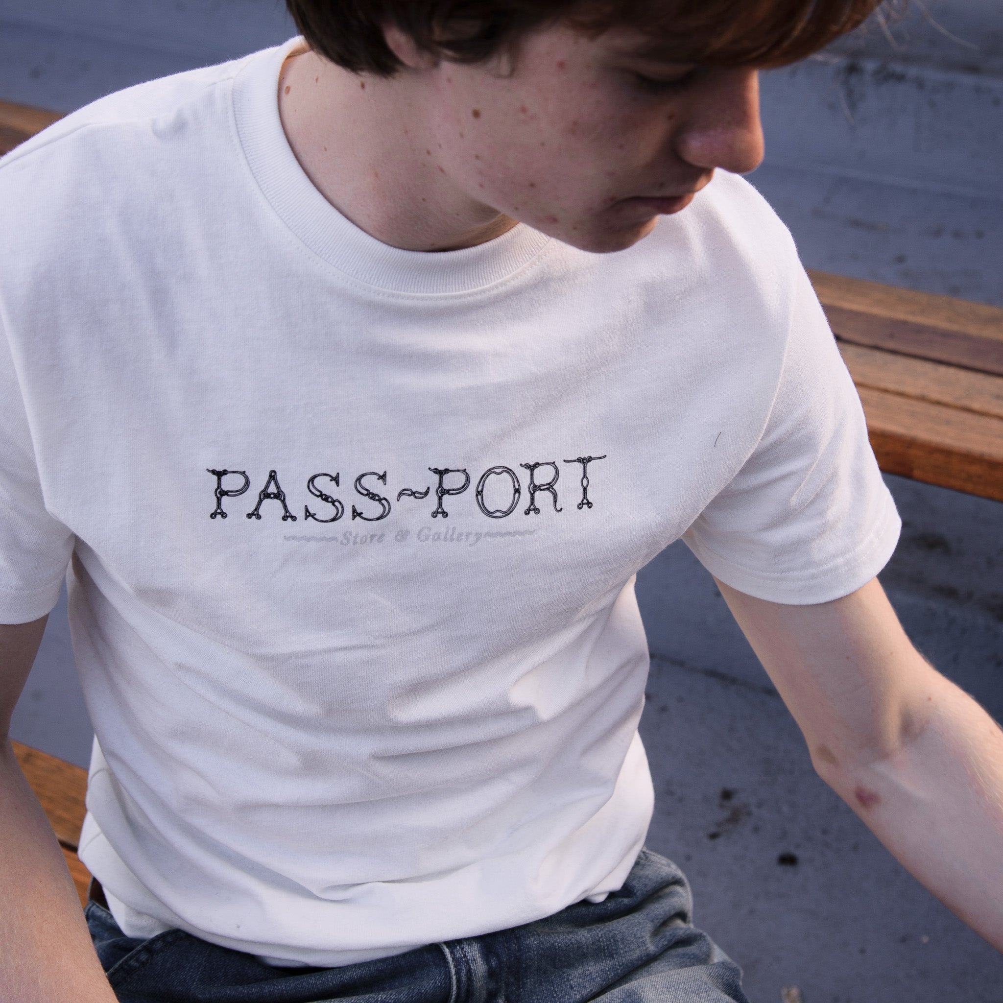 【関税・送料込み】PASS~PORT Front Script Logo T-Shirt Pass~Port T-Shirts | Pass~Port