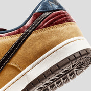 Nike SB Dunk Low Pro 'City of Cinema' - Celestial Gold / Black-Team Red