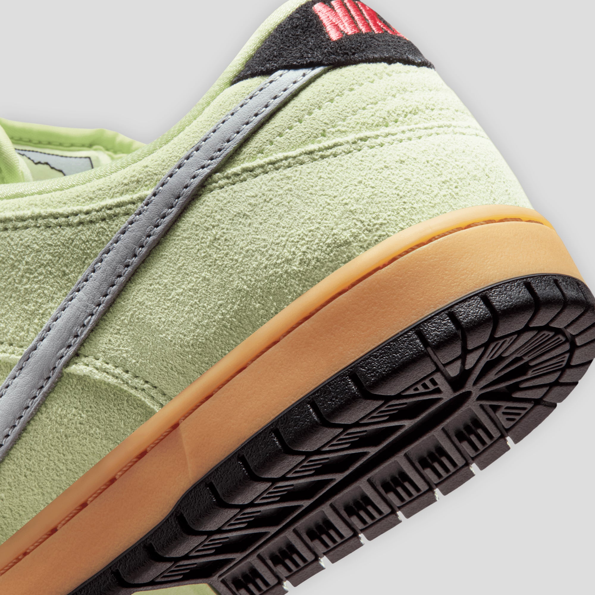 Nike SB Dunk Low Pro Verdugo Mountain - Light Liquid Lime / Black