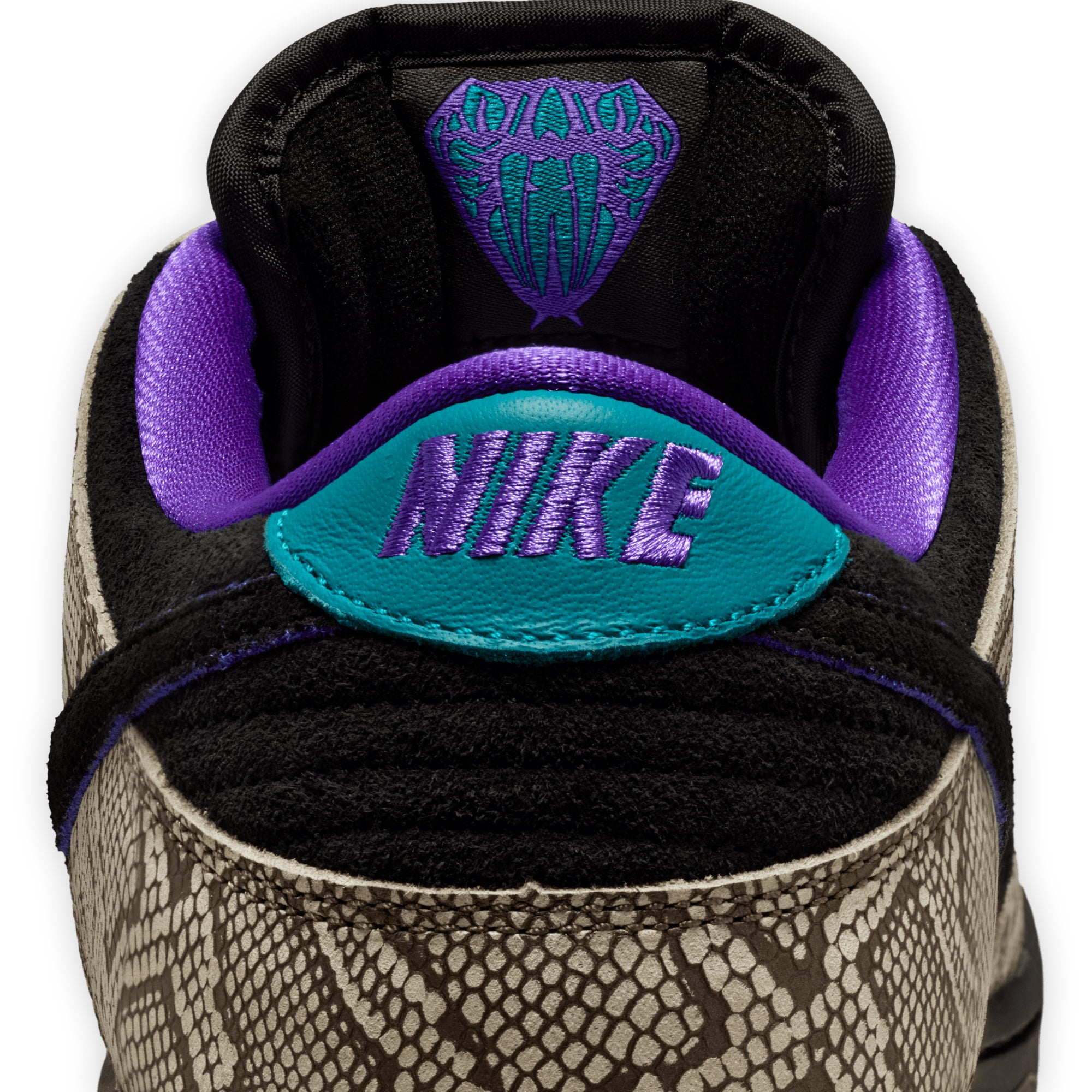 Nike SB Dunk Low x Dashawn Jordan - Bright Spruce