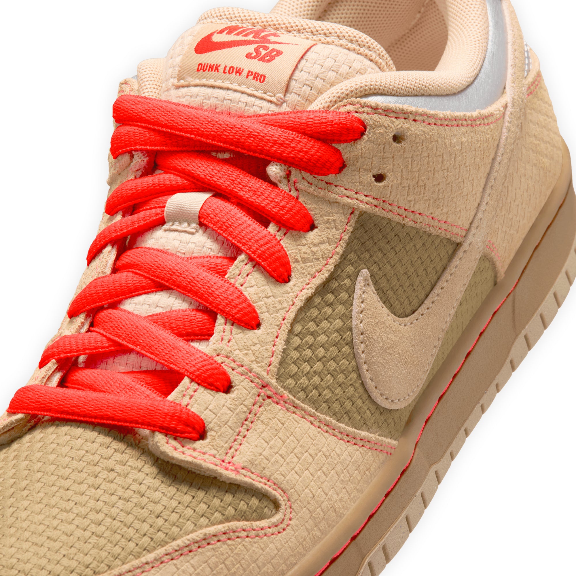 Nike SB Dunk Low 'Songkran' - Canvas / Parachute Beige
