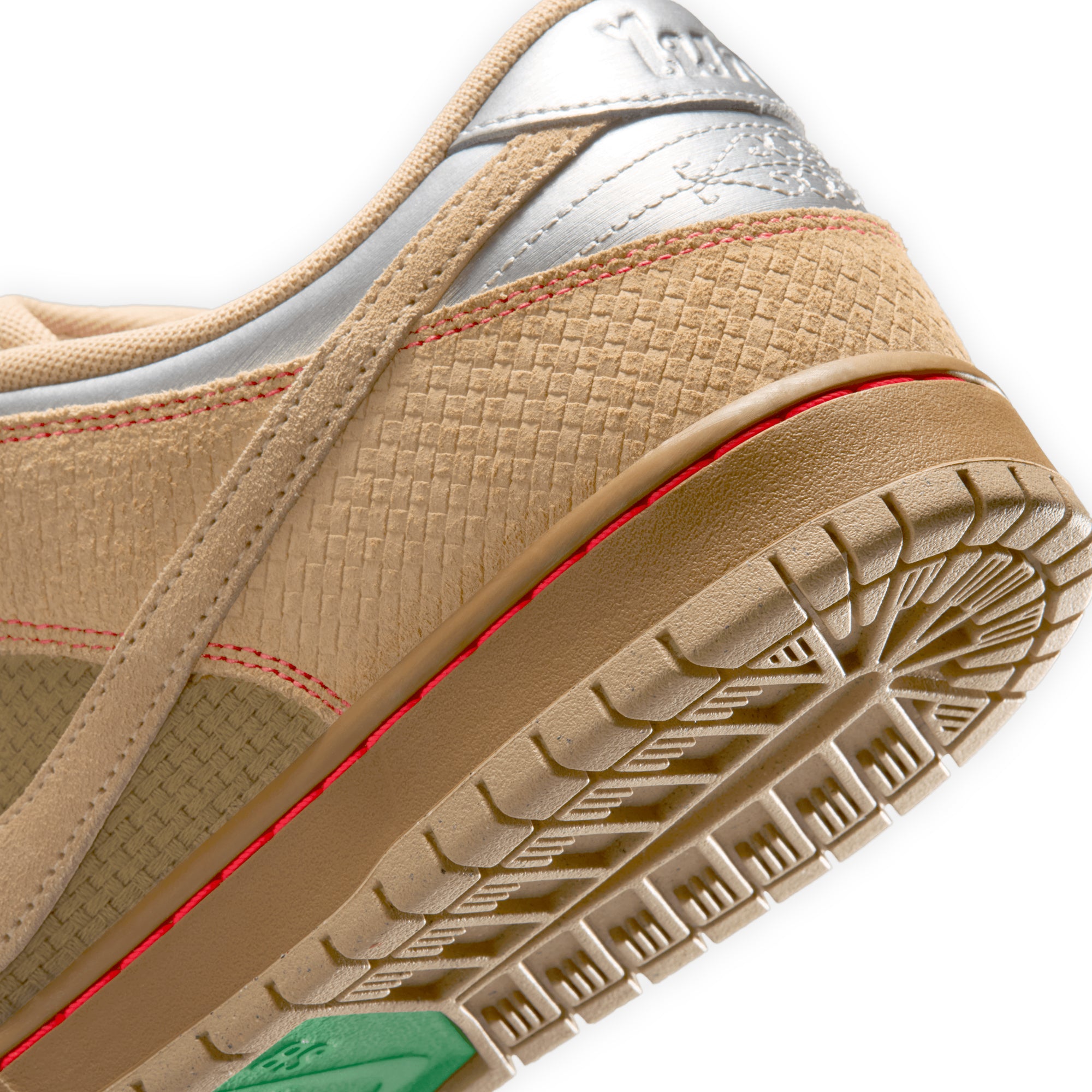 Nike SB Dunk Low 'Songkran' - Canvas / Parachute Beige