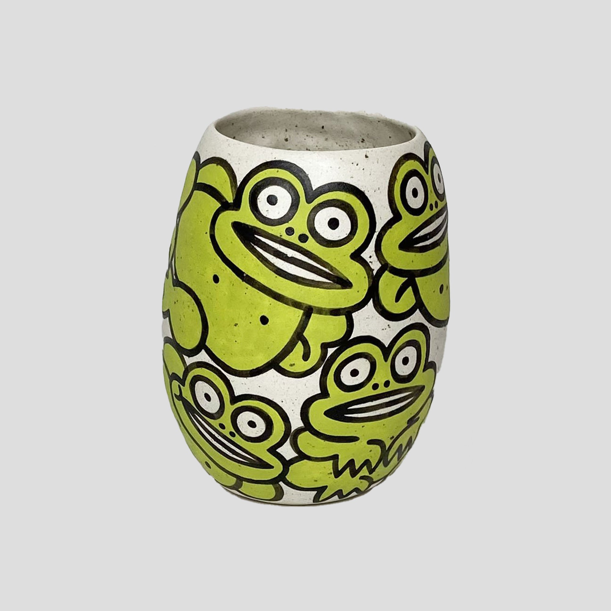 FROG-VASE.jpg