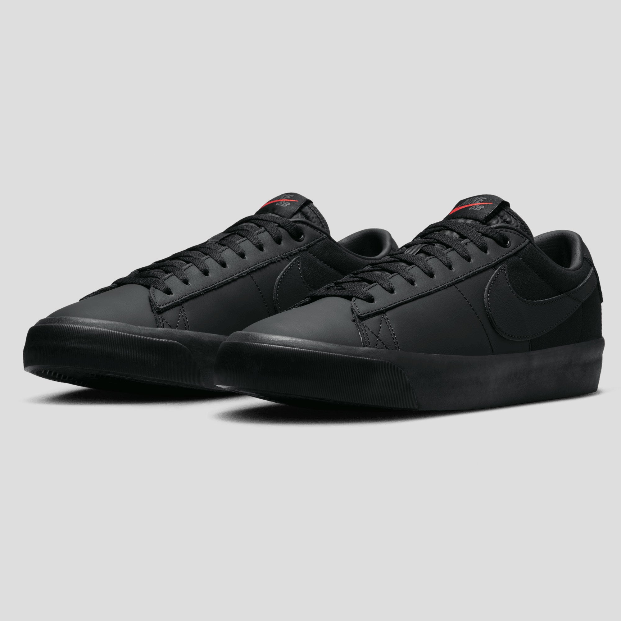 Nike SB Zoom Blazer Low Pro GT ISO - Black / Black