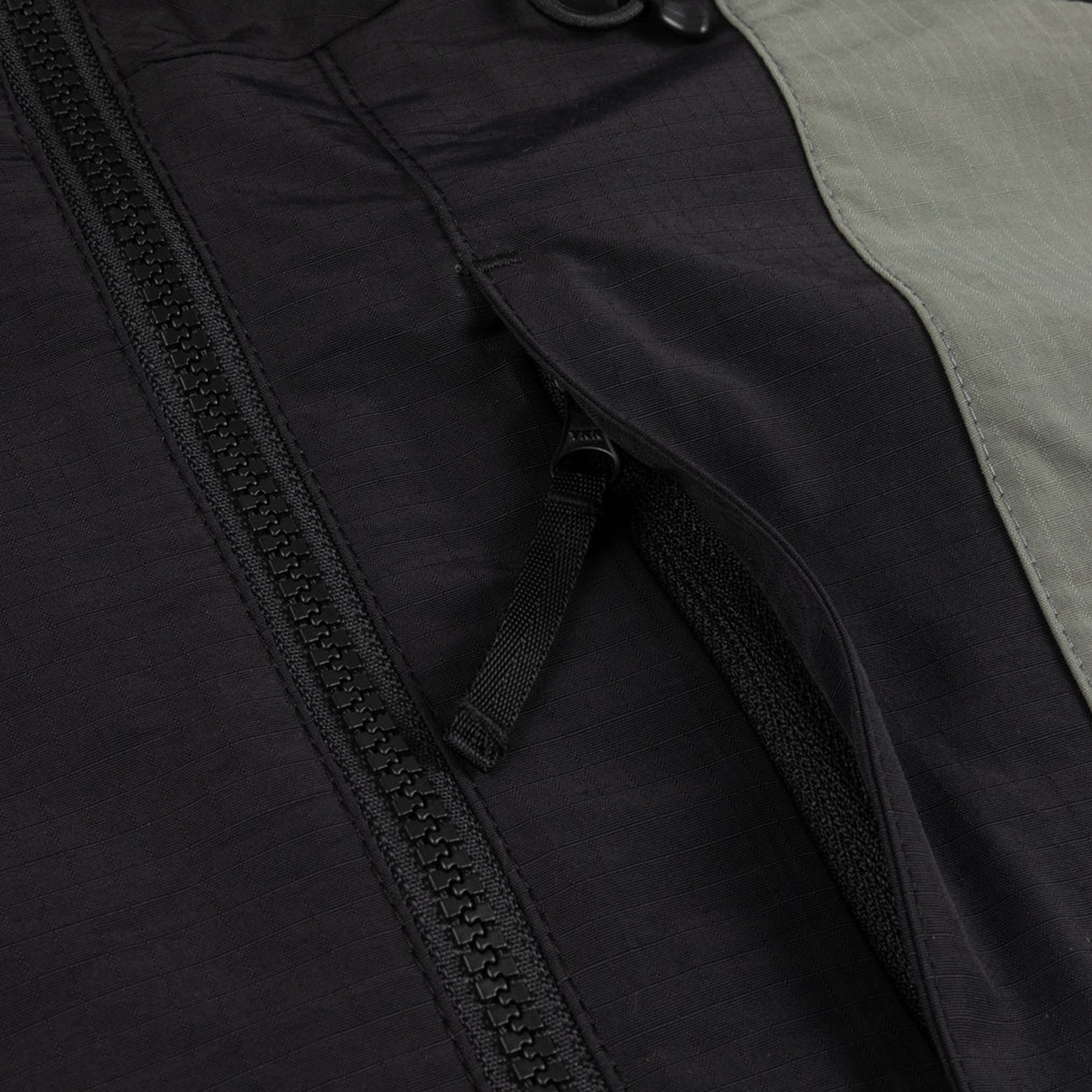 Dime Tech Windbreaker - Black