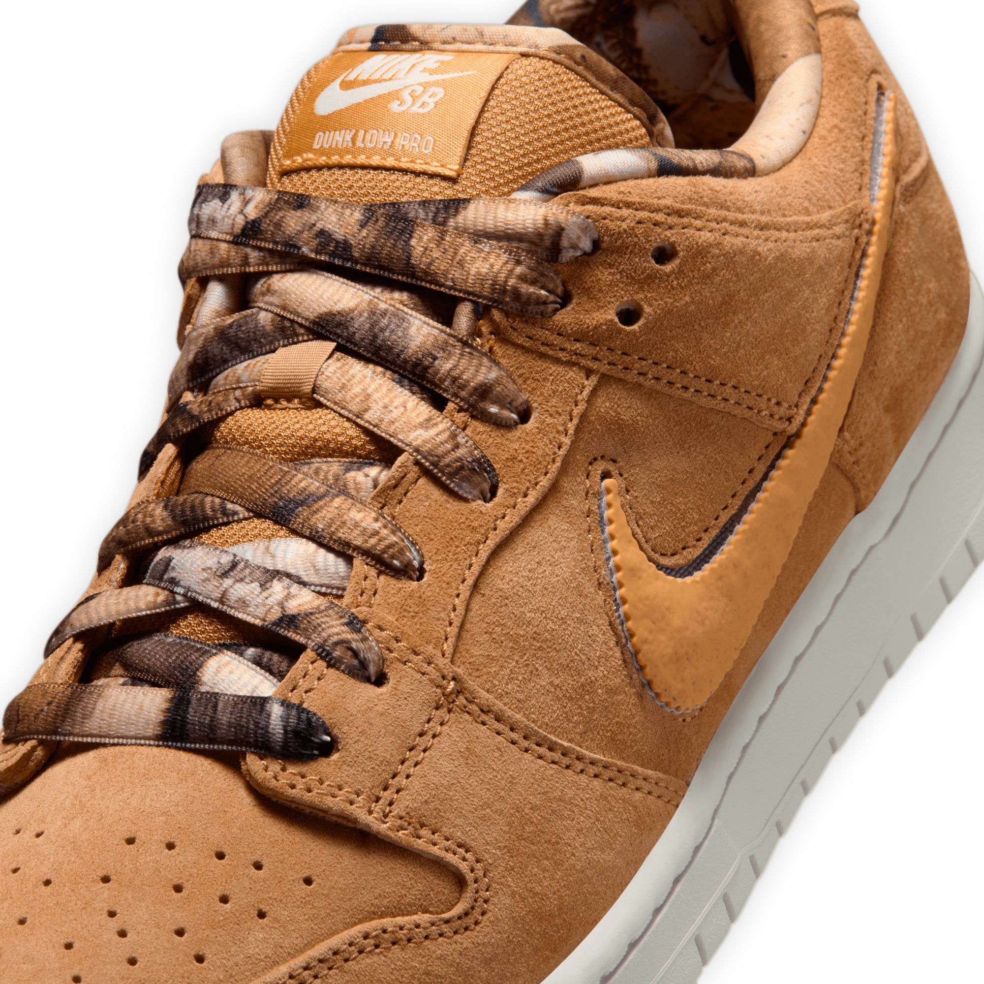 Nike SB Dunk Low x NOTE Manchester - Flax / Summit White – Pass~Port