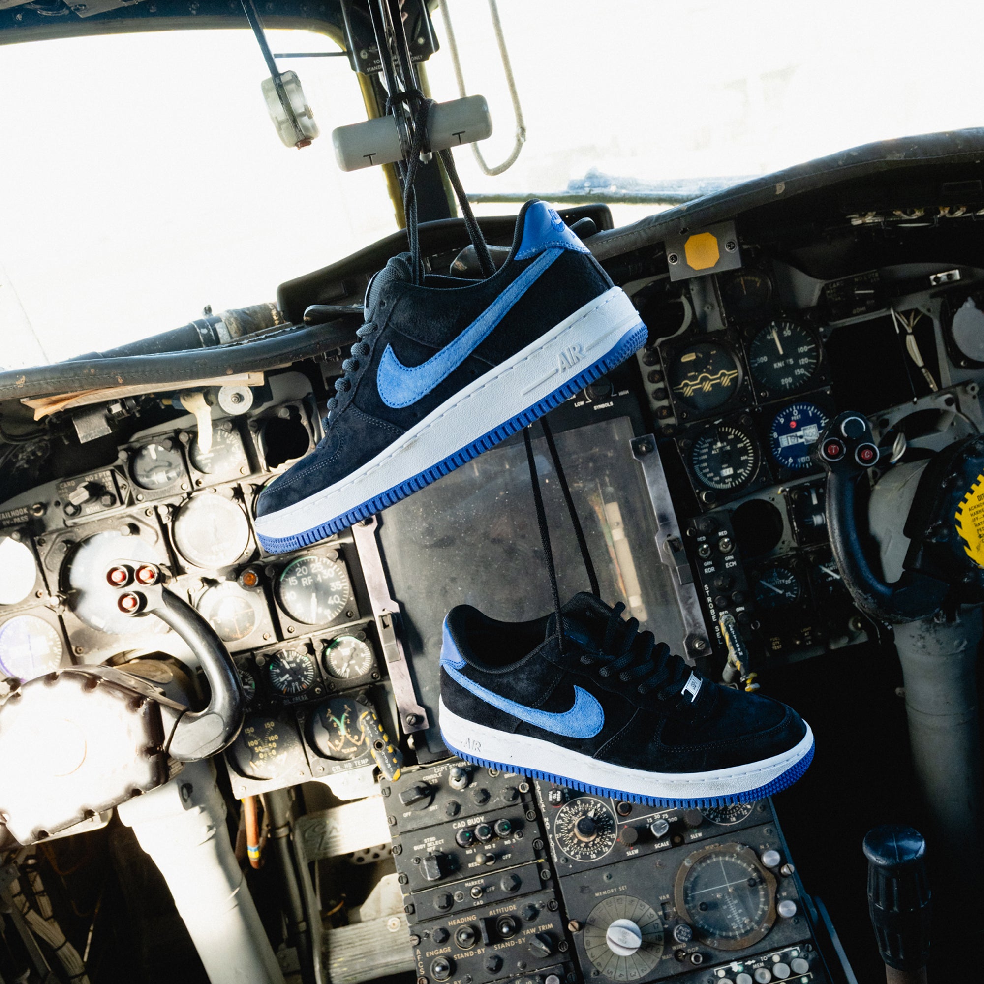 Nike SB Air Force 1 SE 'City Pack' - Black / Game Royal