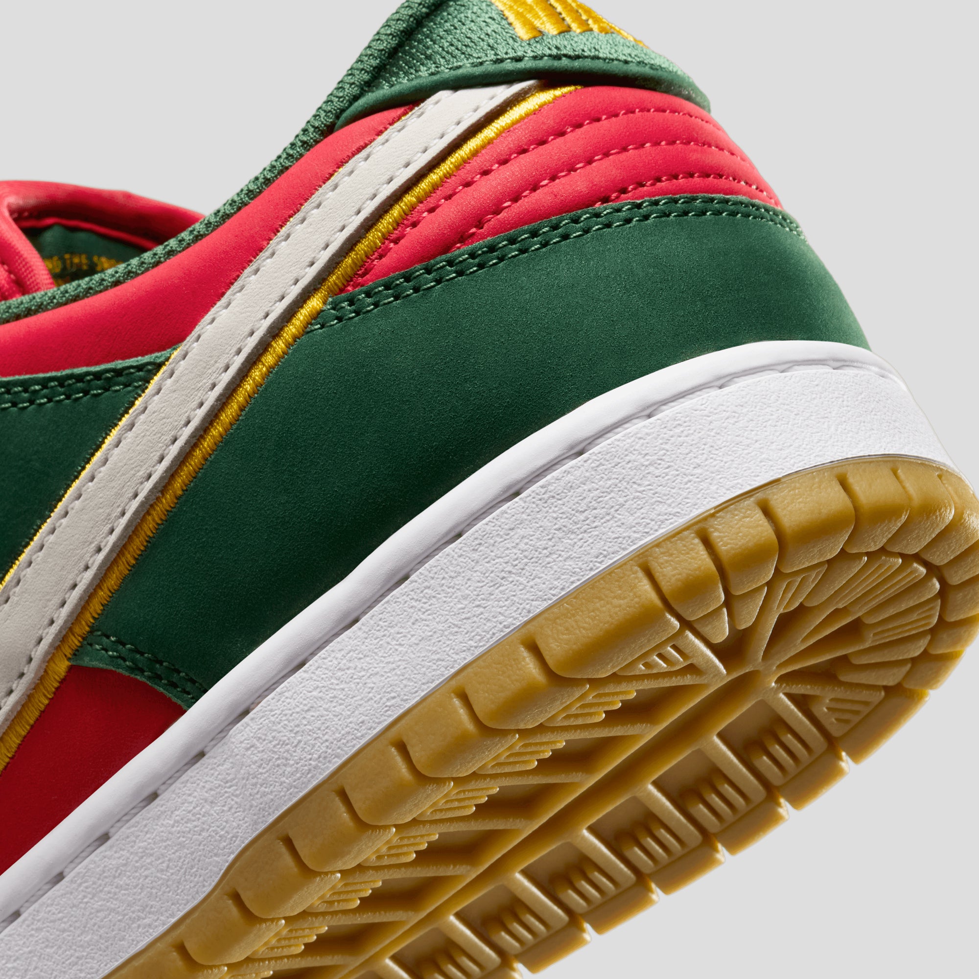 Nike SB Dunk Low Seattle Super Sonics Pro Premium - Fir /White /Gold /Red