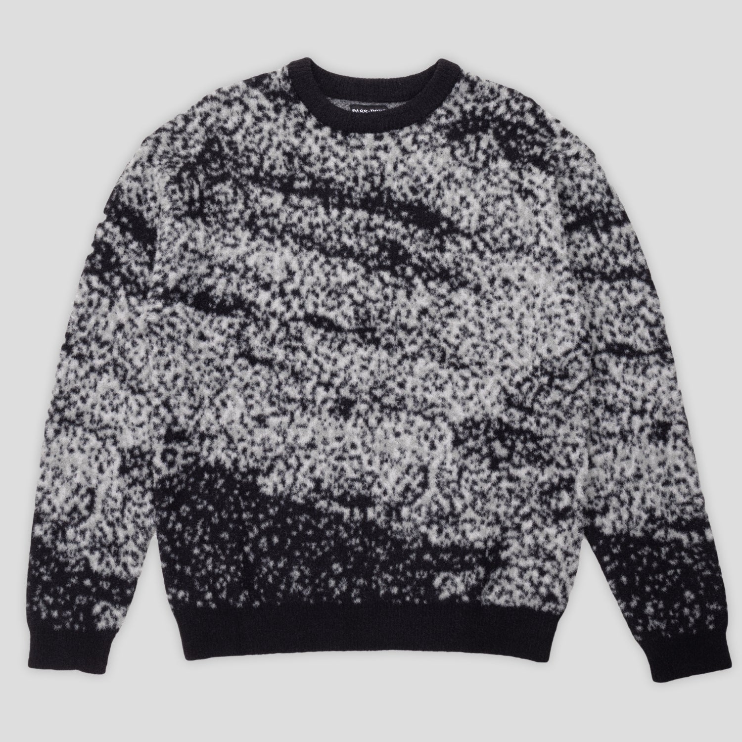 R44_0033_CAVE_INMOHAIRSWEATERBLACK.jpg