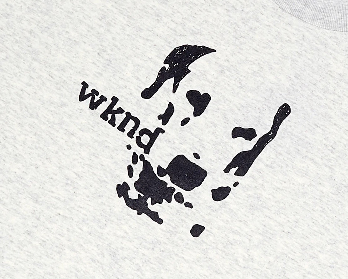 WKND-W125-LOUIE-TEE-HEATHERGREY-DETAIL_1296x_592938b6-e77f-4107-b04f-9986c90c9791.jpg