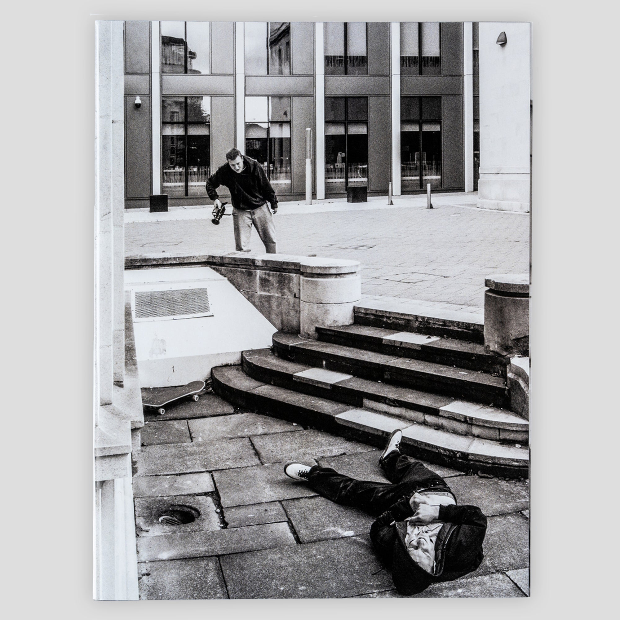 ZINE_0000_BG.jpg
