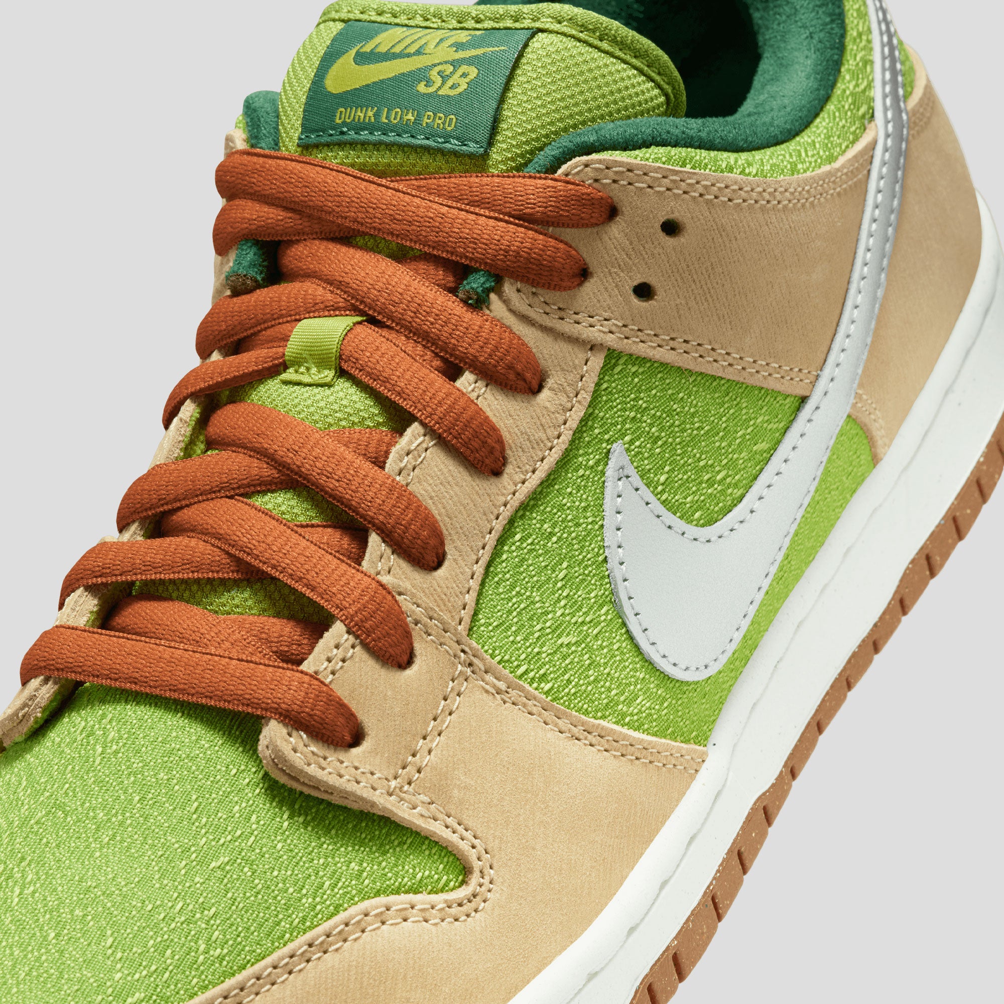 Nike SB Dunk Low Pro WC - Escargot Sesame