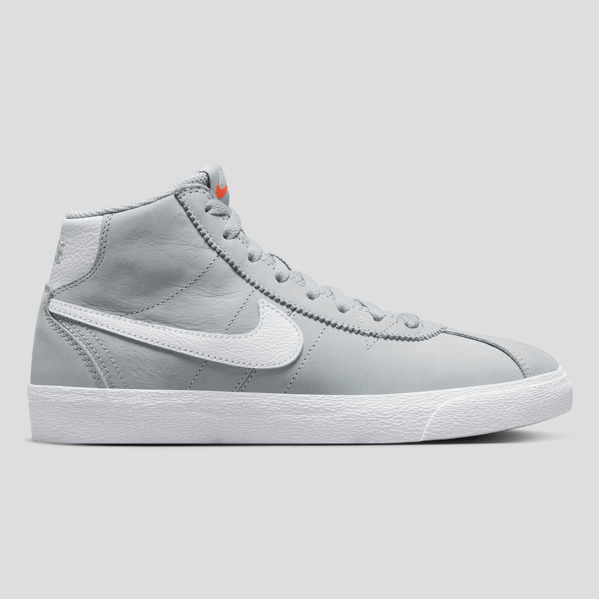 0004_BruinISOGrey1.jpg