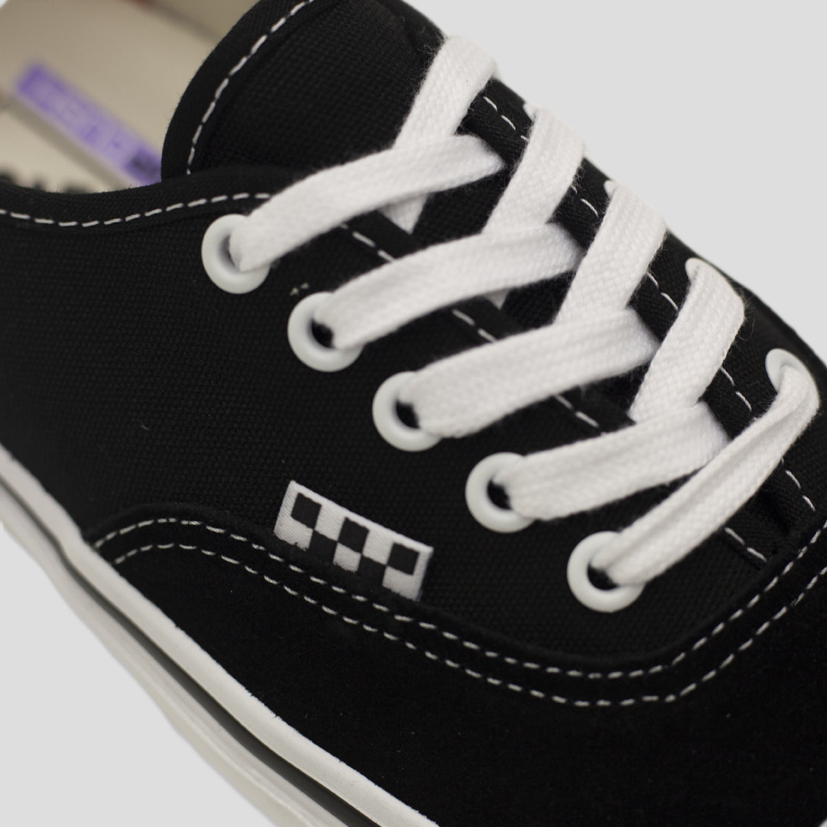 VANS "SKATE AUTHENTIC" SHOE BLACK/WHITE
