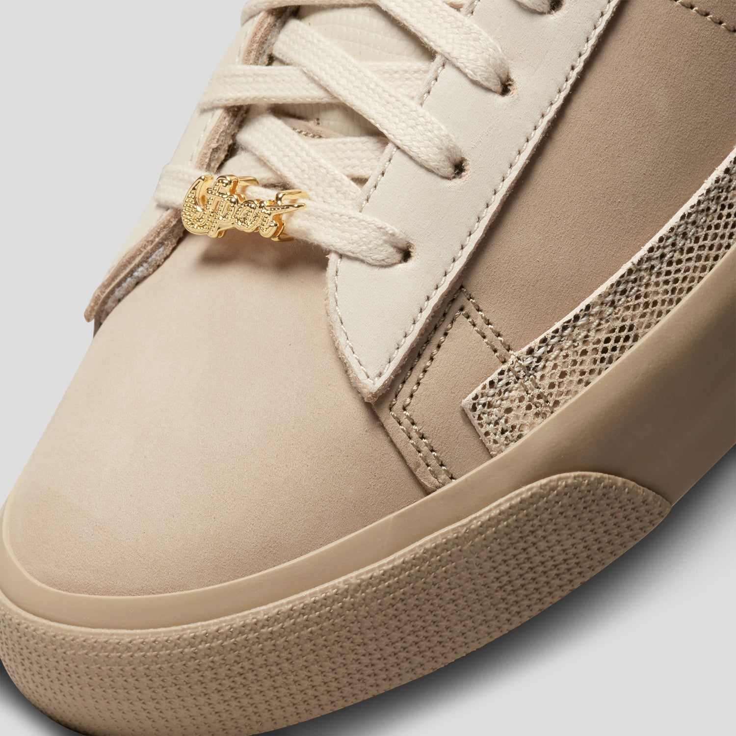 Khaki-2.jpg